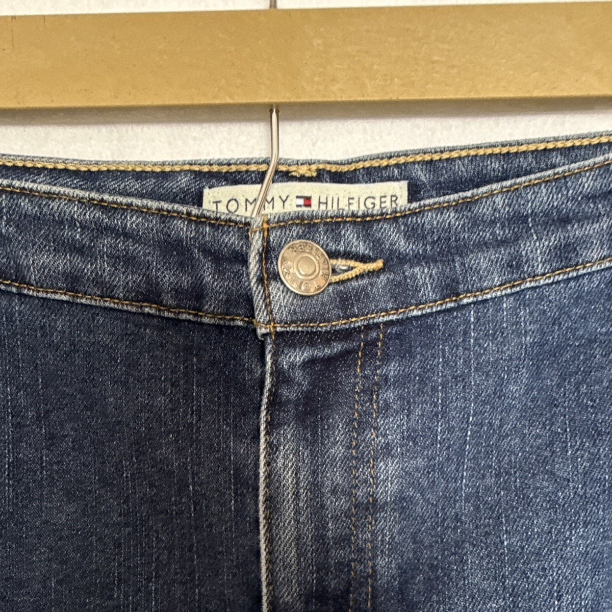 Vintage 2004 Tommy Hilfiger "Woman" Hipster Cropped Jeans – Size 24 Plus