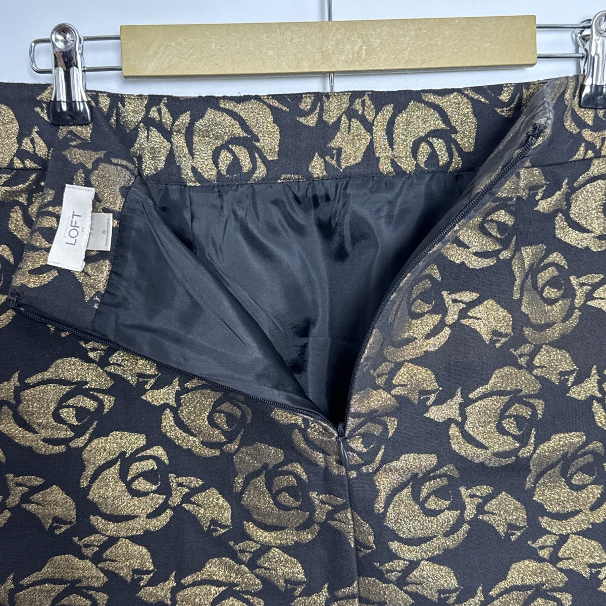 LOFT Gold Metallic Floral Rose Jacquard Pencil Mini Skirt Size 8 Lined Pockets