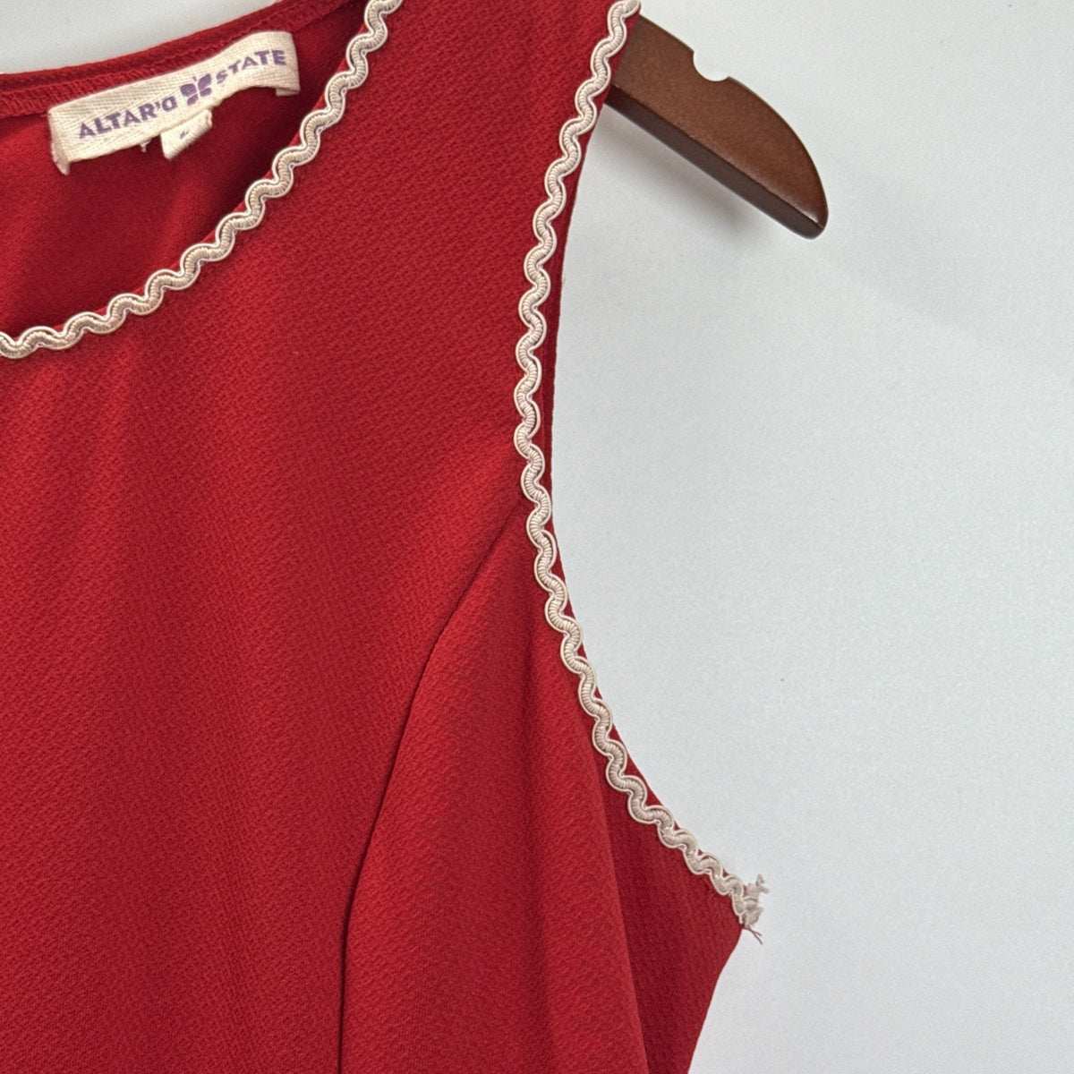 Altar’d State sleeveless red Dress ric rac trim detail Women Sz Large