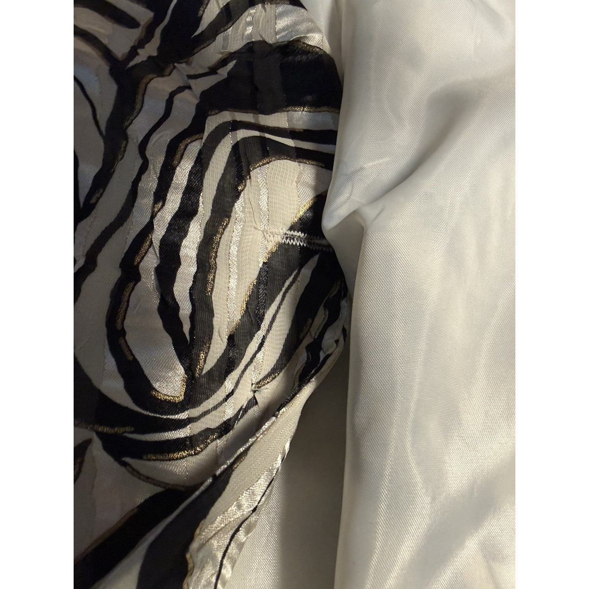 Alex Evenings Women’s L Black Ivory Abstract Tie Belt Lined 3/4 Sleeve Jacket