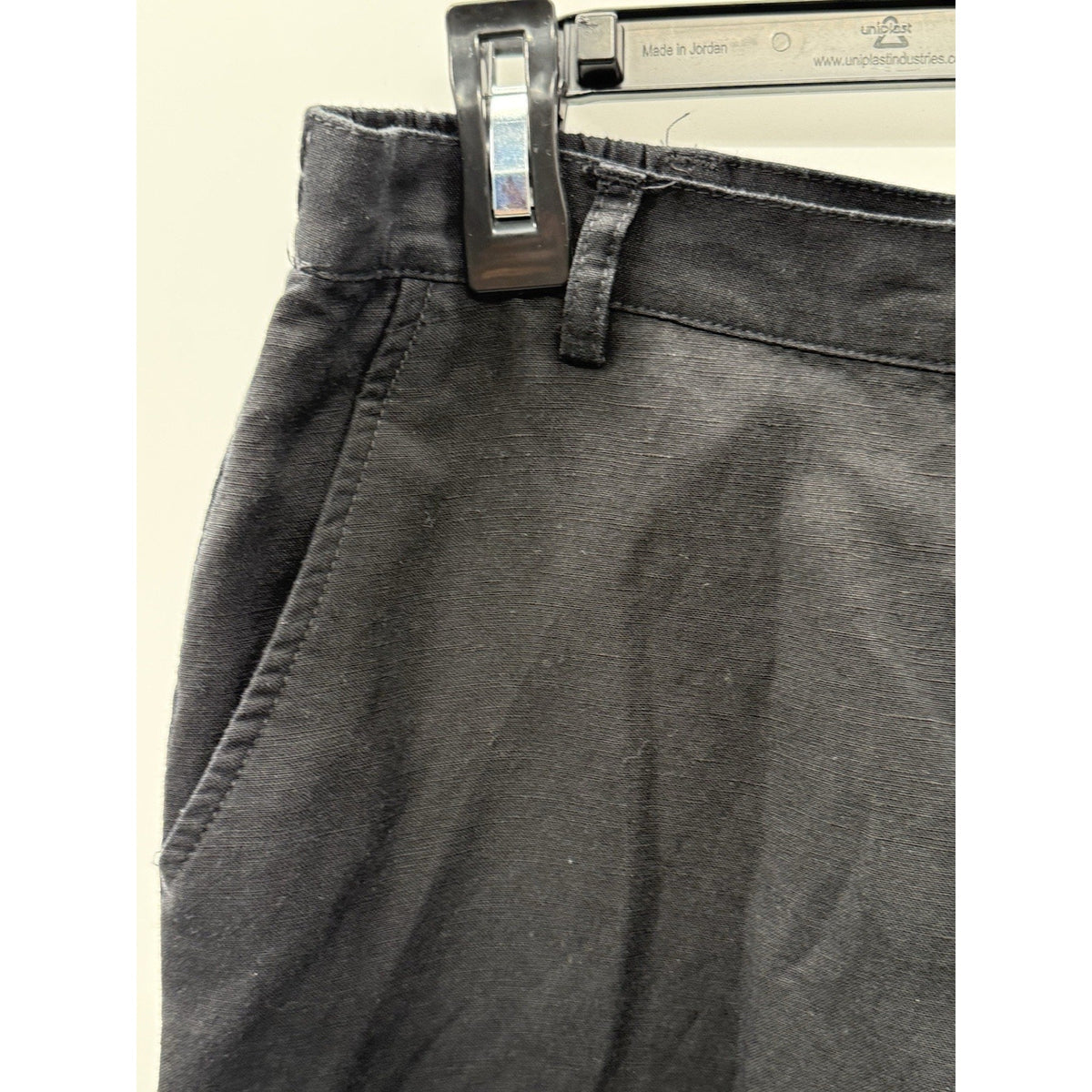 Ruby Rd Petite 10P Black Linen Blend Crop Pants Button Hem Casual Capri
