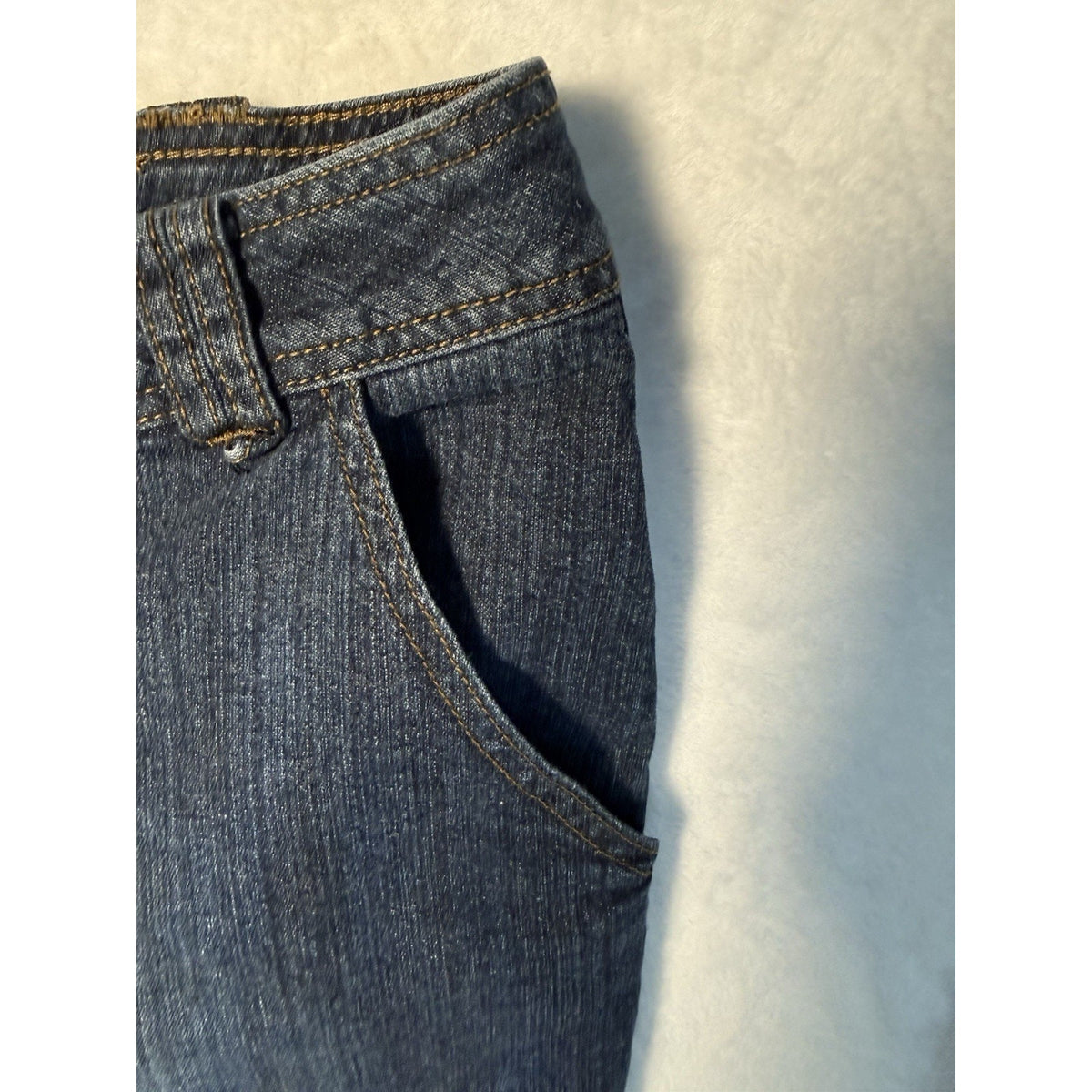St Johns Bay Womens 24W Denim Capri Jeans Stretch Blue Mid Rise Plus Size
