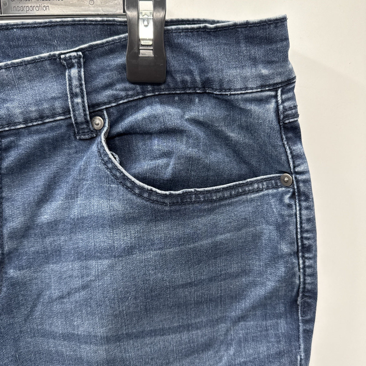Terra& Sky Jeans Women’s Sz 18W Straight Leg 5 Pocket Med Wash Casual Pants