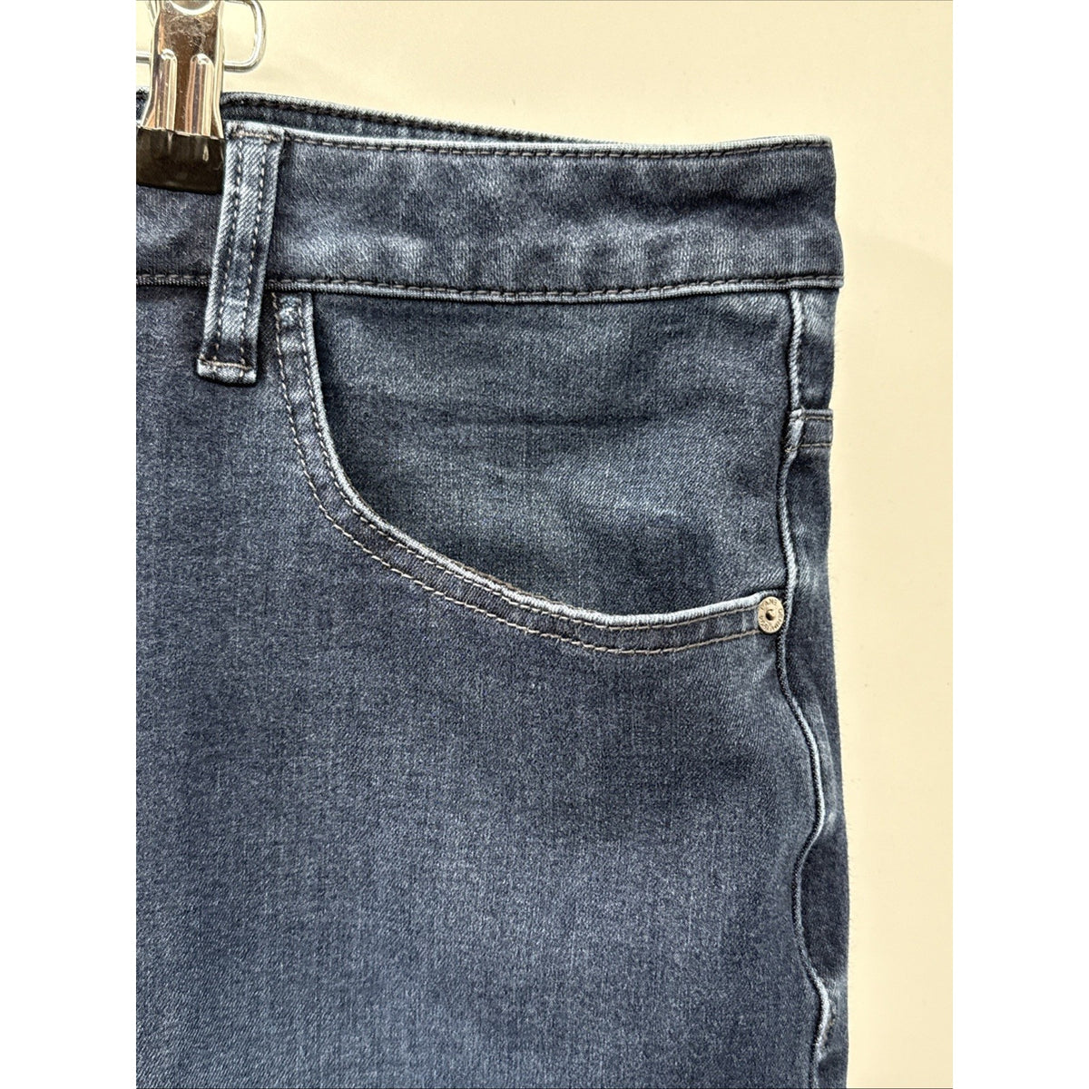 Lane Bryant Womens Size 28R Dark Wash High Rise Ultimate Stretch Skinny Jeans