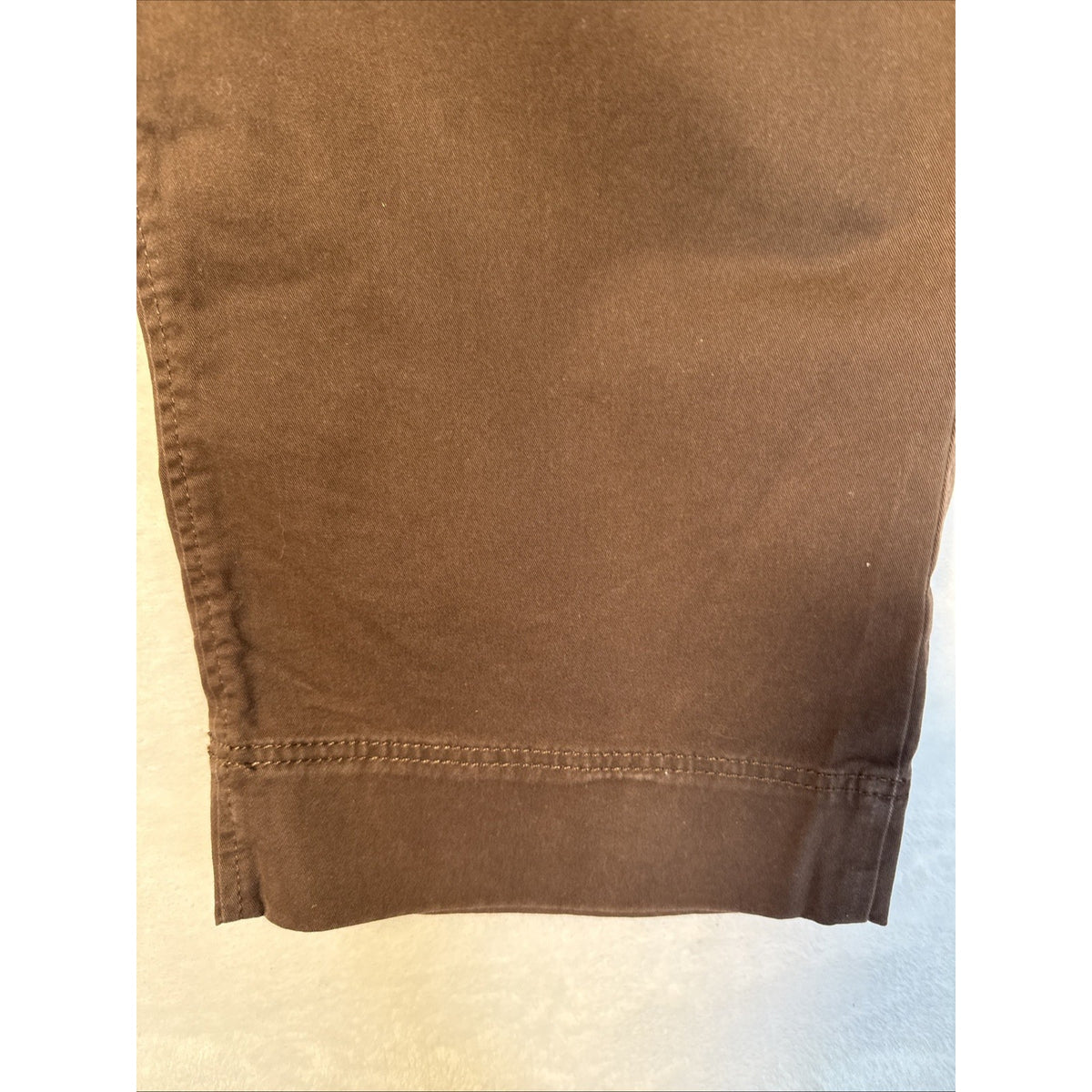 Old Navy Women Perfect Khaki Capris Pants Chocolate Brown Size 16 Casual