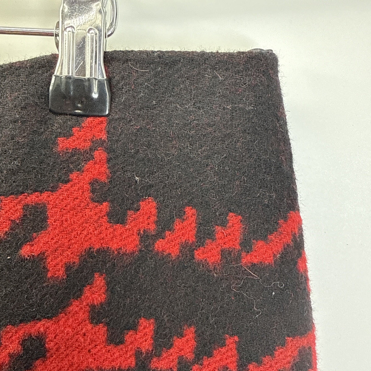 Talbots Womens Houndstooth Wool Blend Pencil Skirt 16 Red Black Plaid