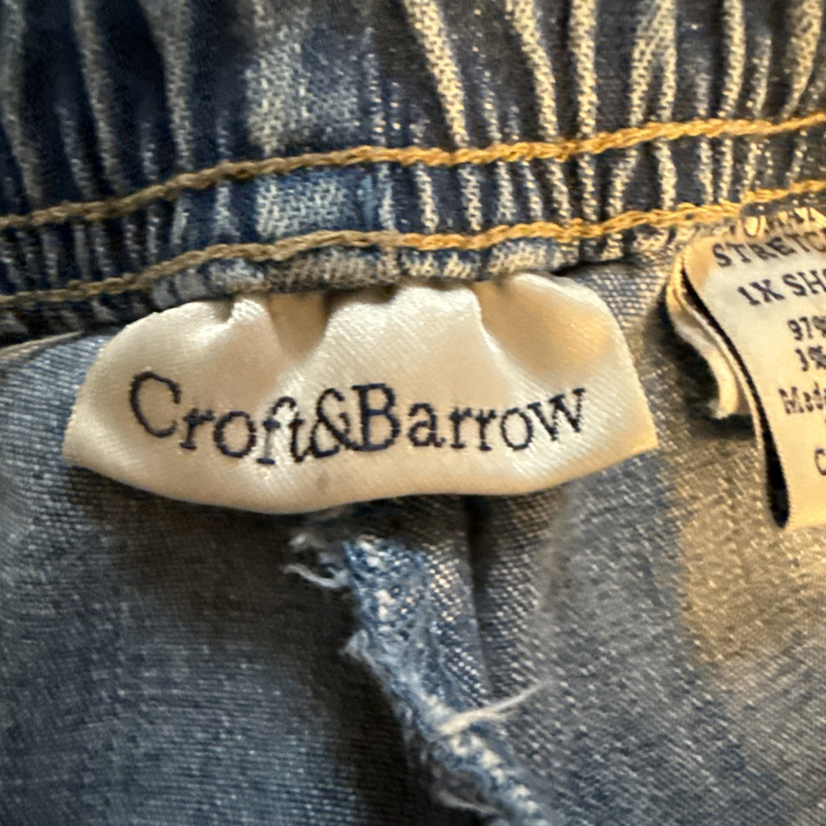 croft &barrow Jeans Women Pull On Elastic Waist Size 1X Short Pants Pockets