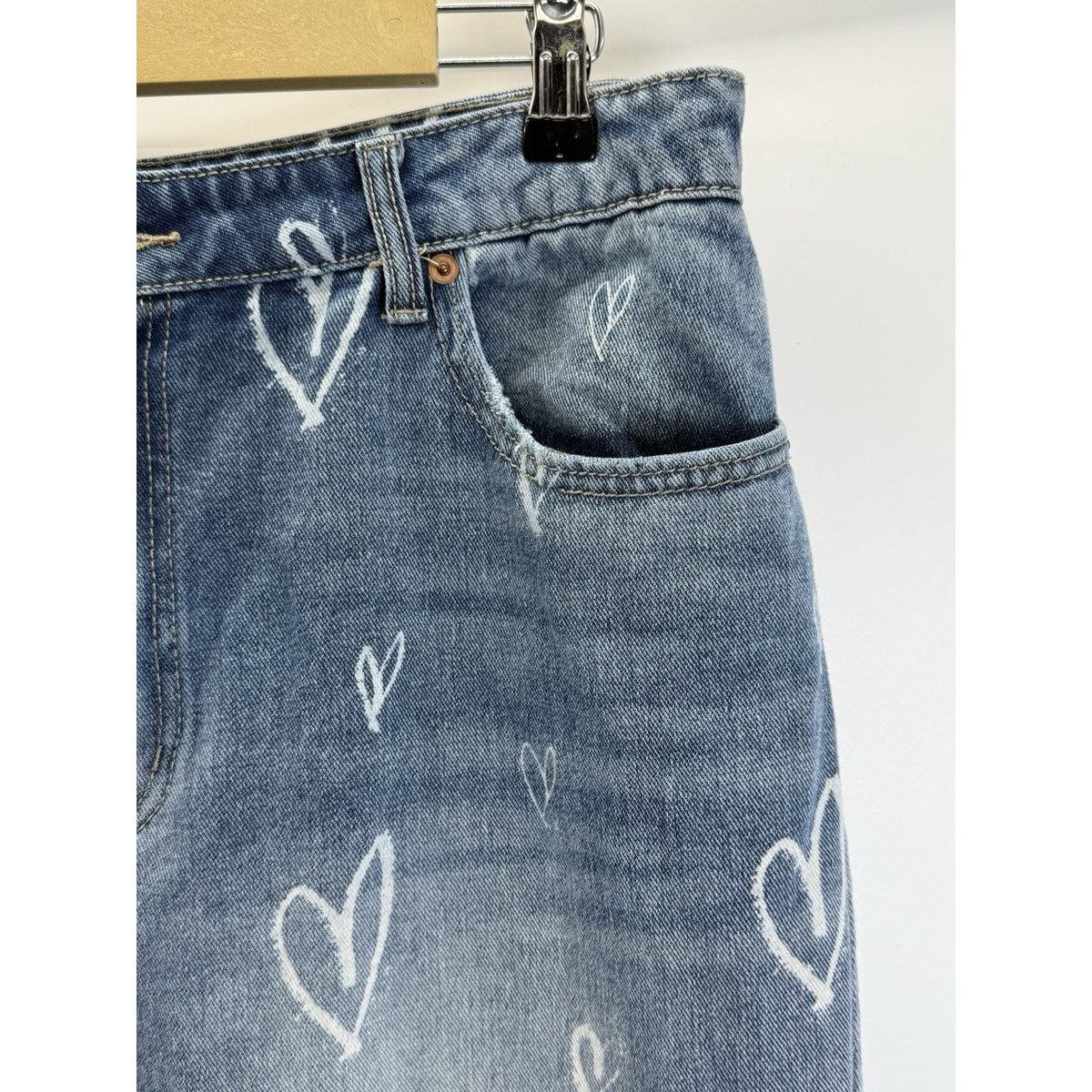 Heart Print High-Rise Straight Juniors 15 Raw Hem Jeans No Boundaries Distressed