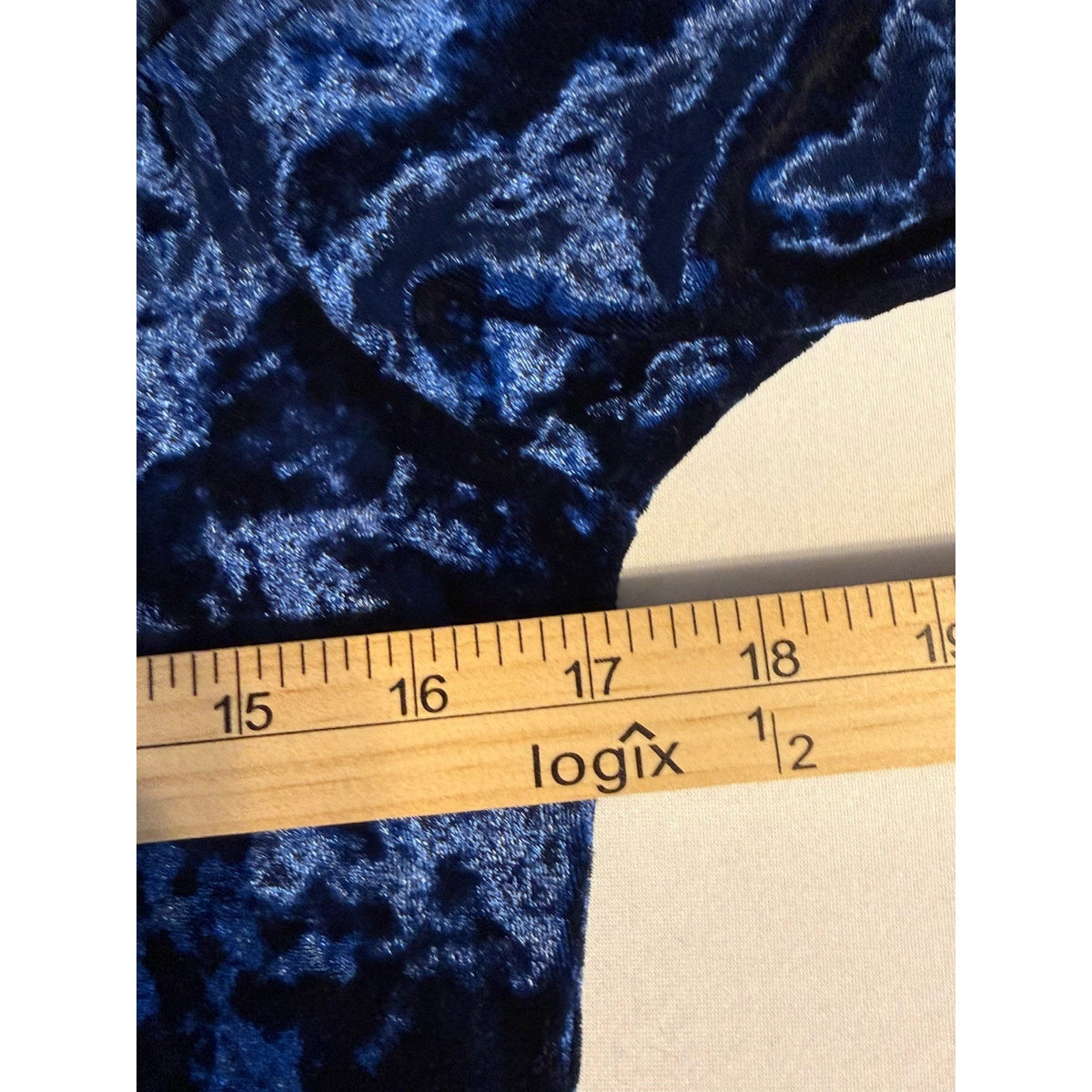 NY&Co Navy Crushed Velvet Cold Shoulder Bodysuit Sz M Gothic Romantic Whimsigoth