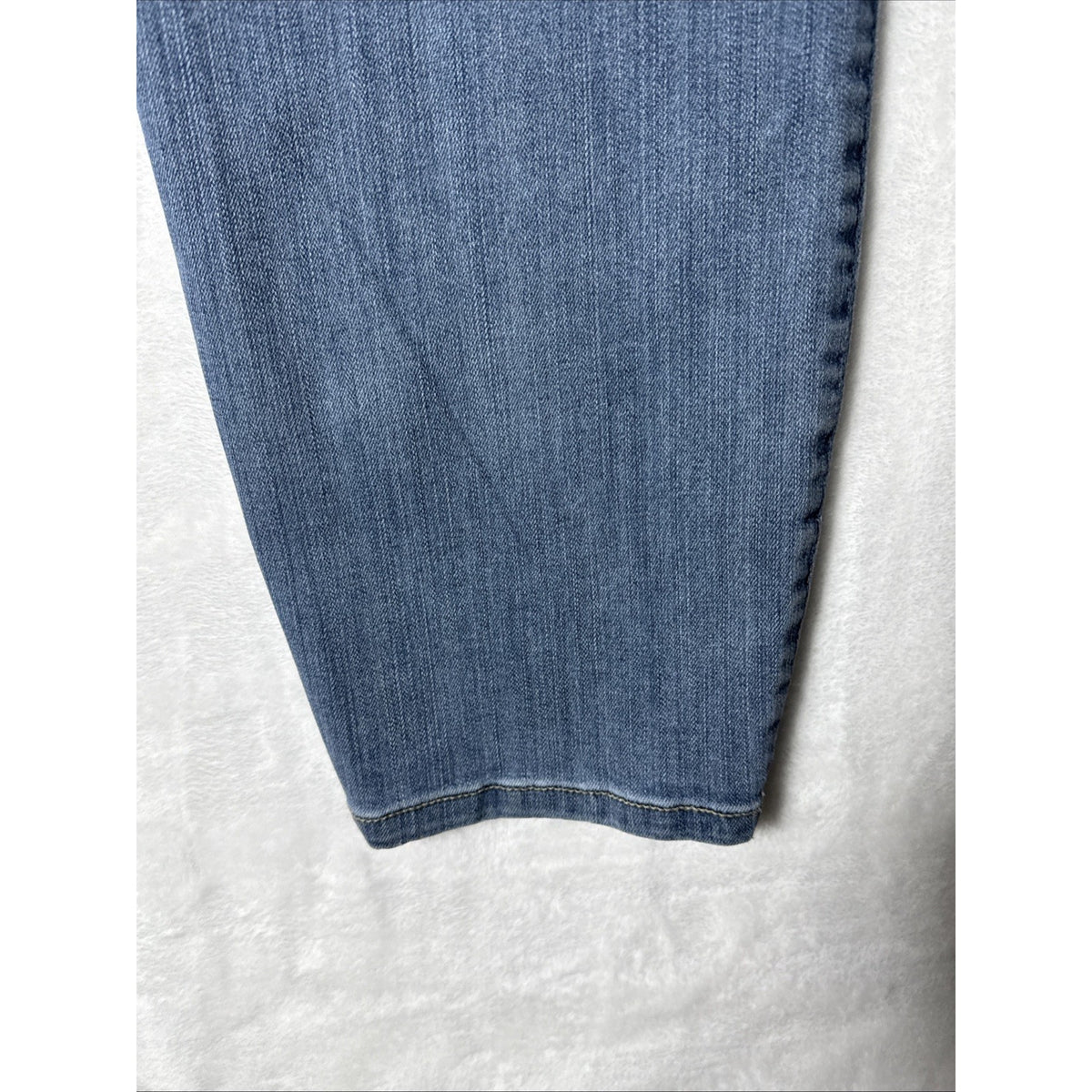 Torrid Denim Crop Pants Women’s 22 Light Wash 5 Pocket