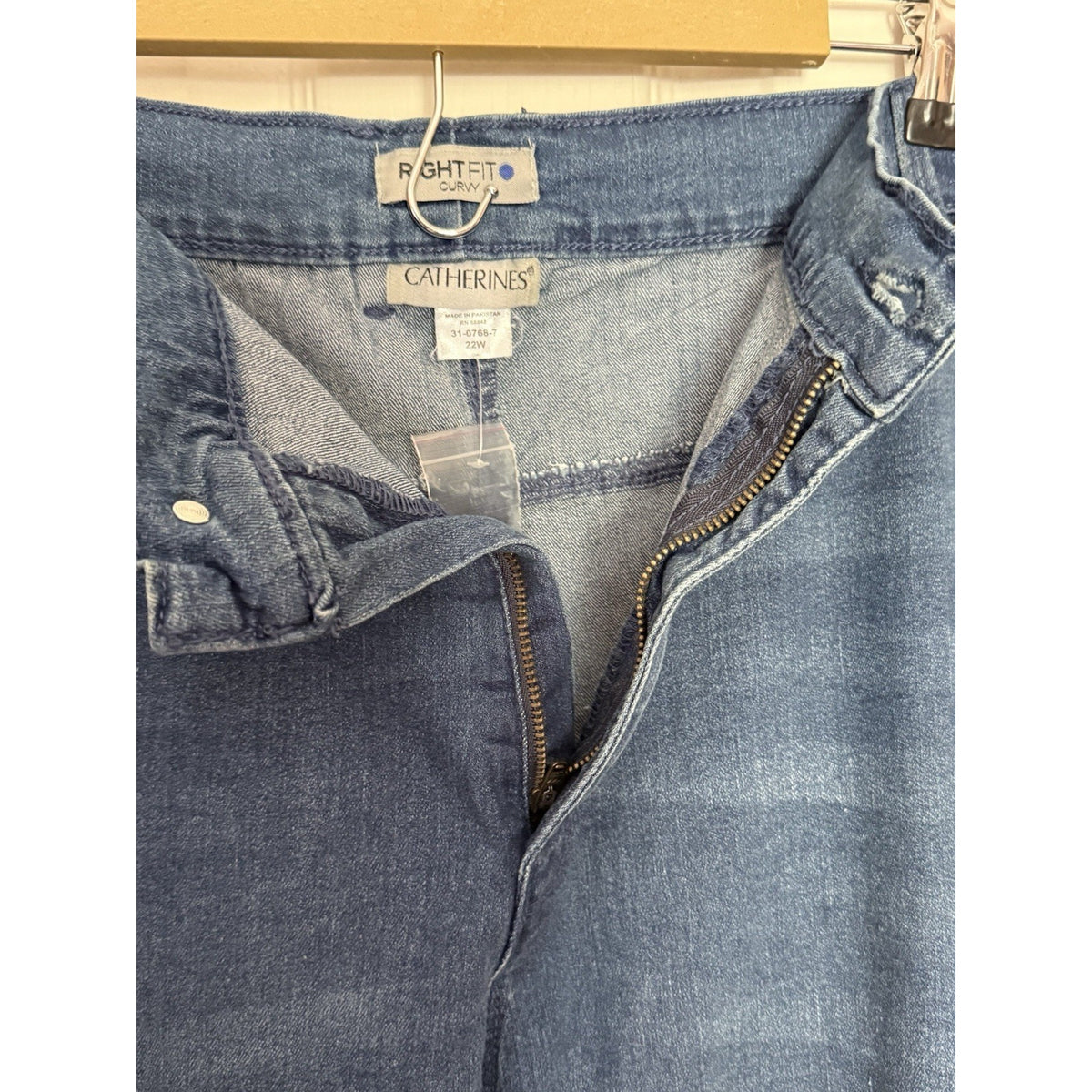 Catherines Right Fit Women 22W Blue Medium Wash Stretch High Rise Straight Jeans