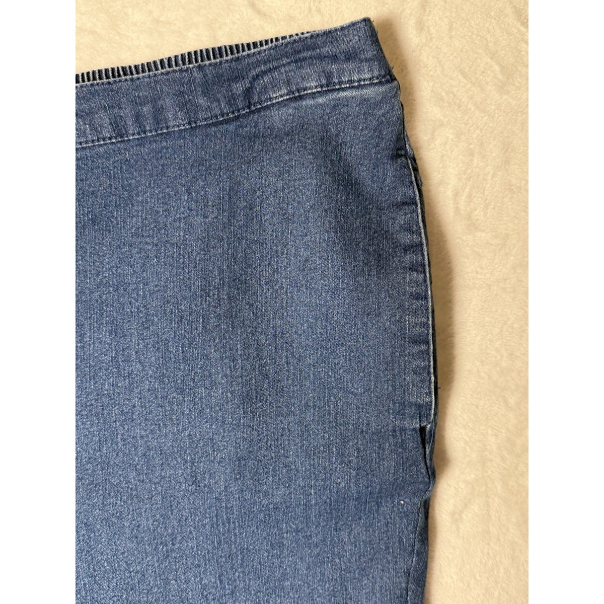 Alfred Dunner Womens 18 Pull On Denim Jeans Blue Elastic Waist Straight Leg