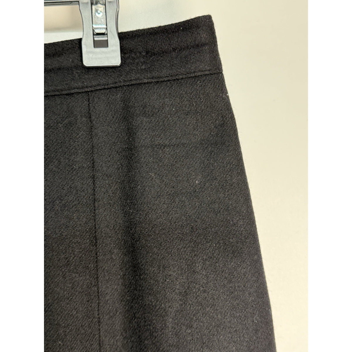 Sag Harbor 18 Black Pure Wool Lined Midi Skirt Back Vent Classic Vintage