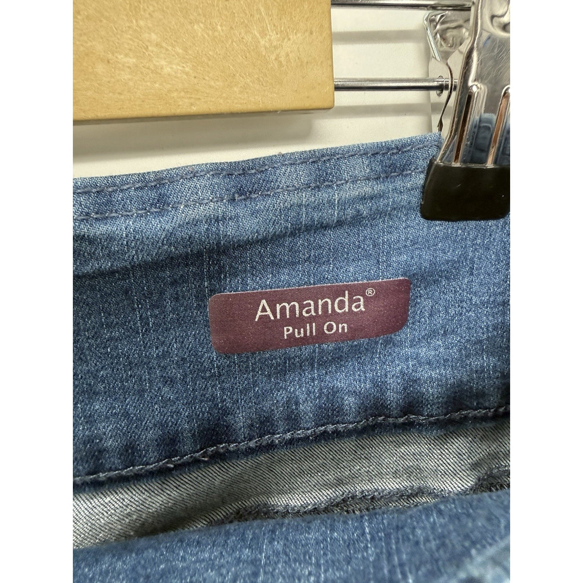 Gloria Vanderbilt Women's Pull On Stretch Straight Blue Denim Jeans 12