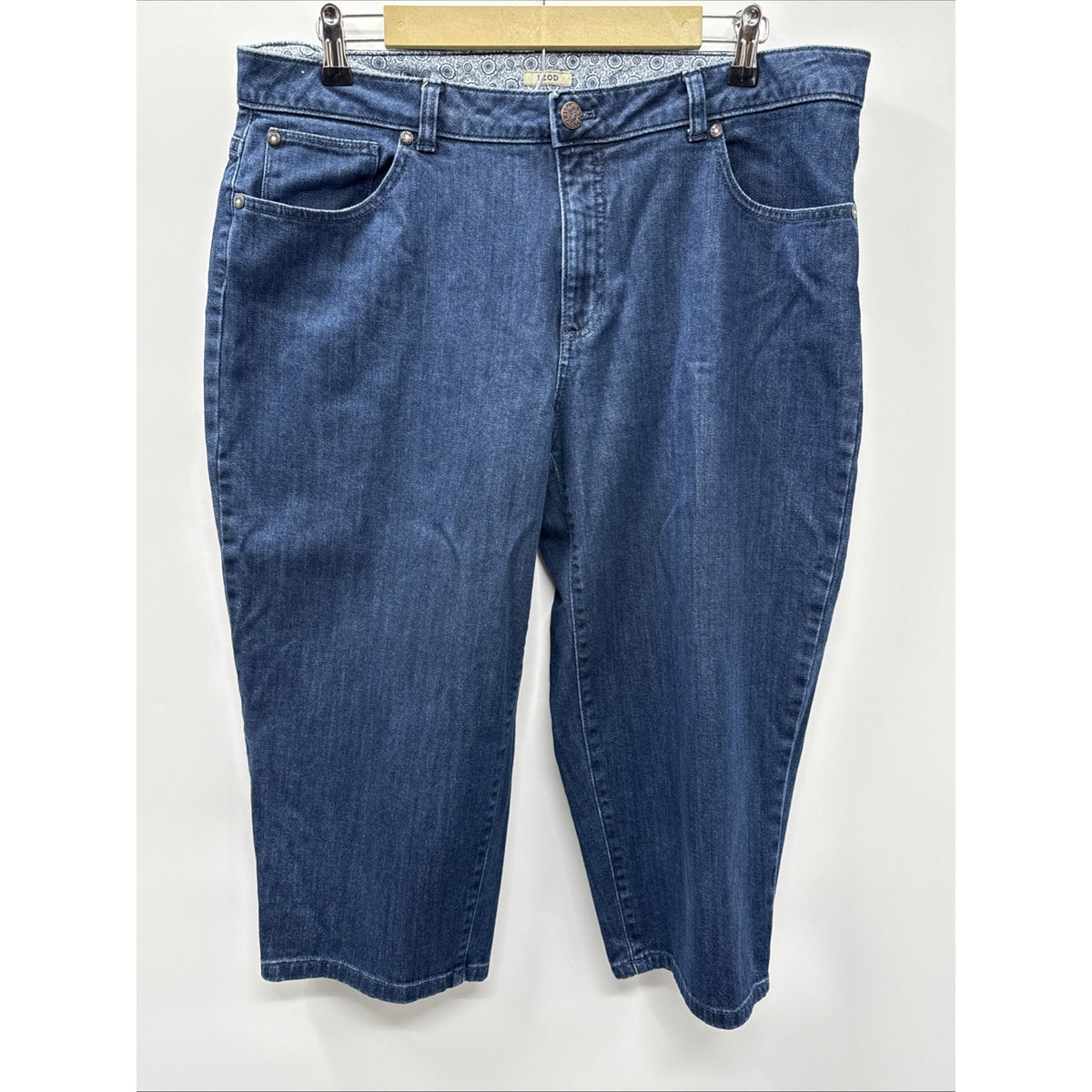 IZOD Denim Capri Blue Size 18 Cotton Spandex Button Pockets Women 5 pockets