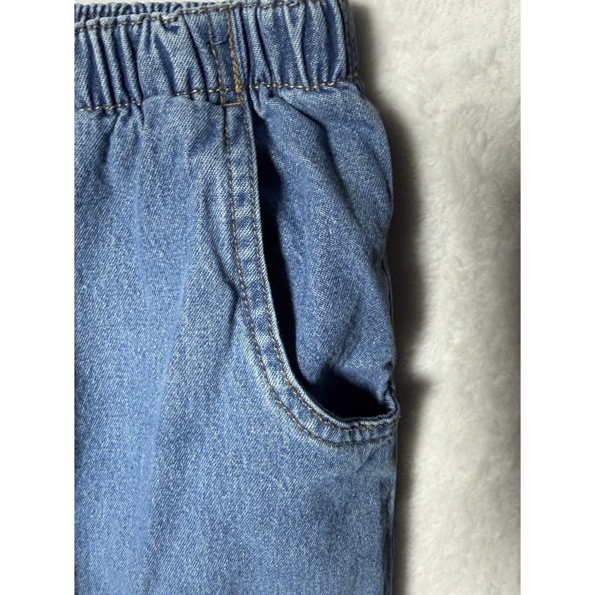 Kim Rogers Women's Petite 8P Blue Medium Wash High Rise Elastic Waist Tapered