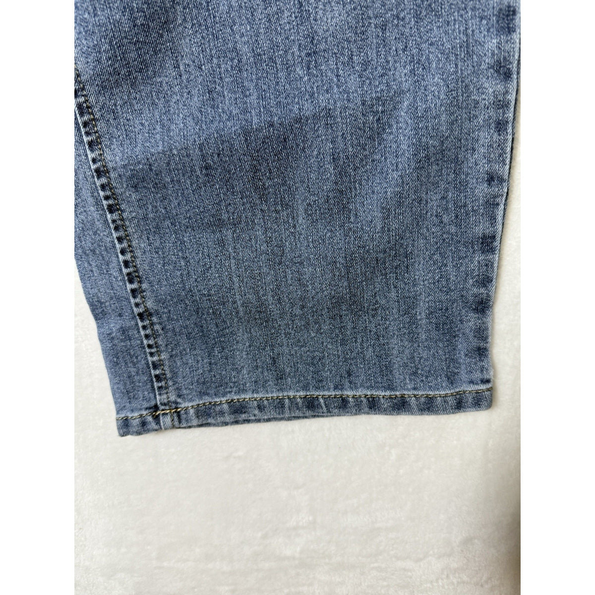 Just My Size Women 22W Blue Havana Wash Stretch High Rise Cropped Jeans
