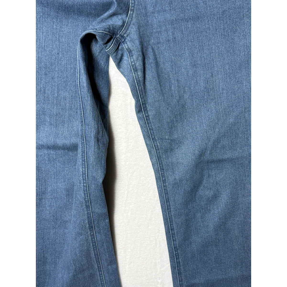 D&Co Denim Company Women’s Jeans Size 10 Bootcut Rhinestone Studded Pockets