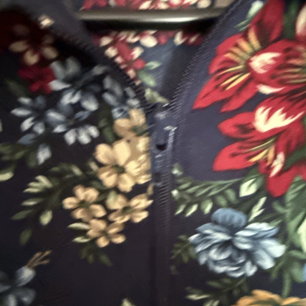 BonWorth Women's Size XS Navy Blue Floral Print Long Sleeve Full Zip Blouse