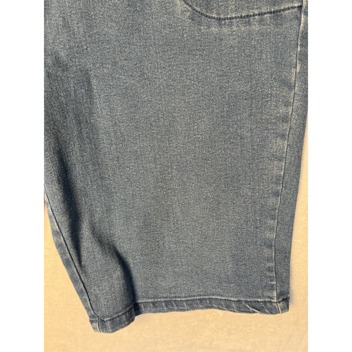 Blair Womens 14 Denim Bermuda Shorts Pull On Stretch Elastic Waist Blue Pockets