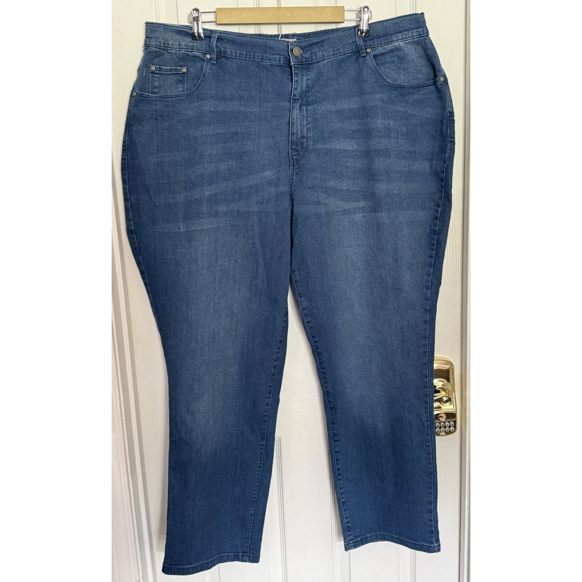 Catherines Right Fit Women 22W Blue Medium Wash Stretch High Rise Straight Jeans