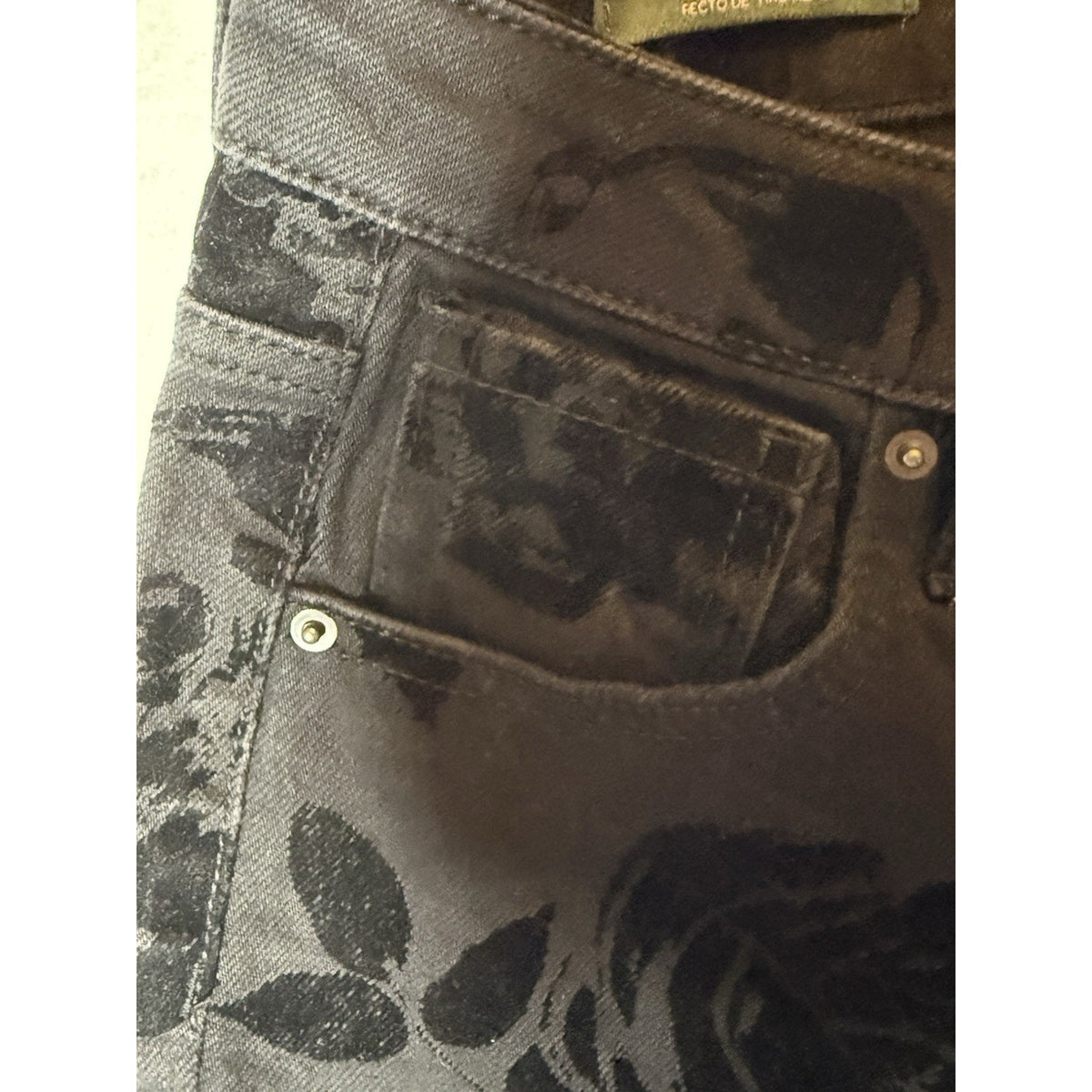 Wild Fable Womens 00 Black Flocked Velvet Rose Floral High Rise Straight Jeans