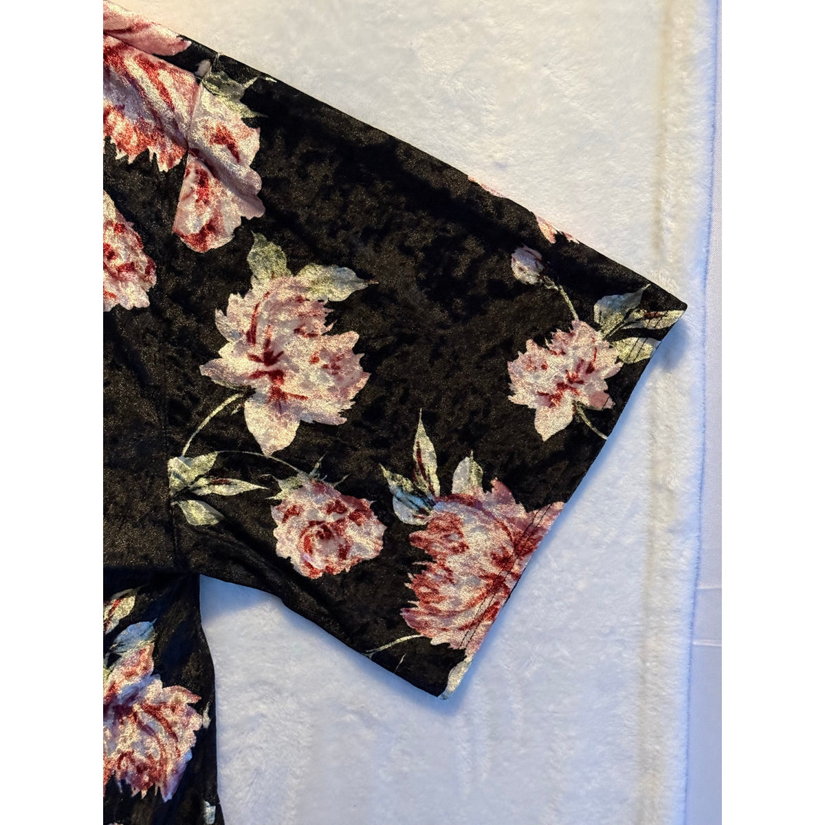 Tres Bien Velvet Floral Kimono Jacket ML Whimsigoth Dark Romance Rose Goth 90s⁠