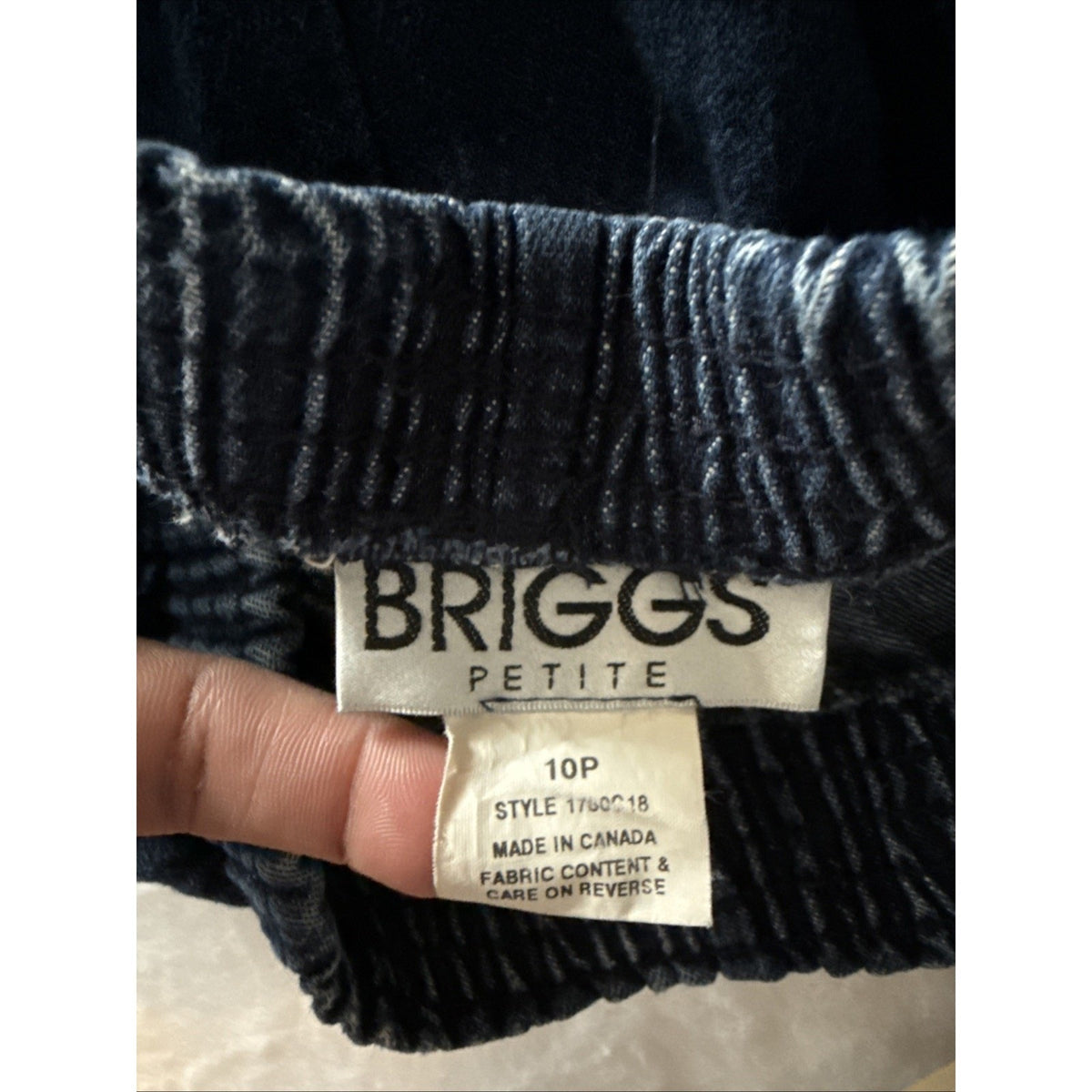 Briggs Size 10P denim cropped Pants women’s Pull On Elastic Waist Pockets GUC ￼