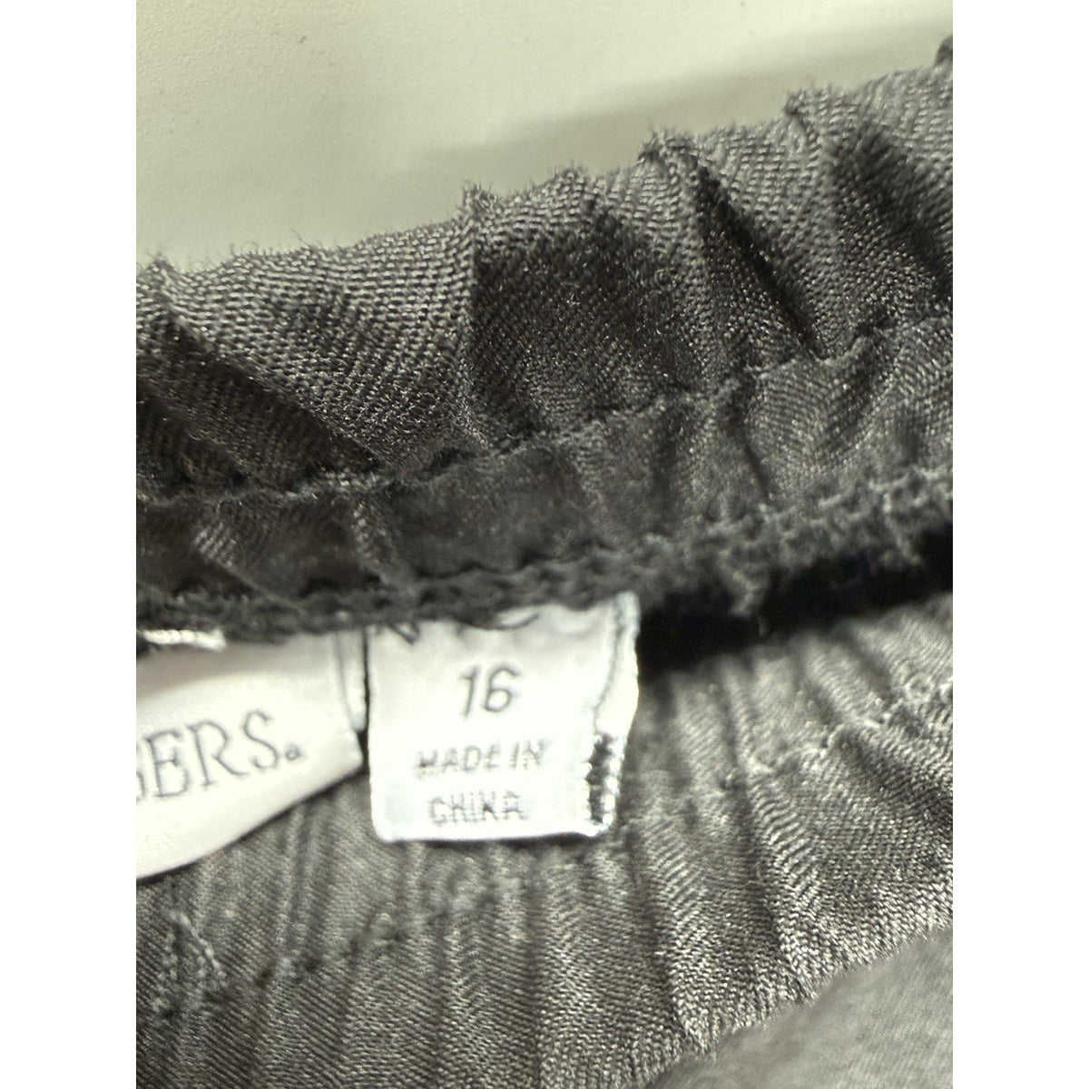 Kim Rogers Women Size 16 Black Pull On Capri Pants Lightweight Elastic Waist NWT