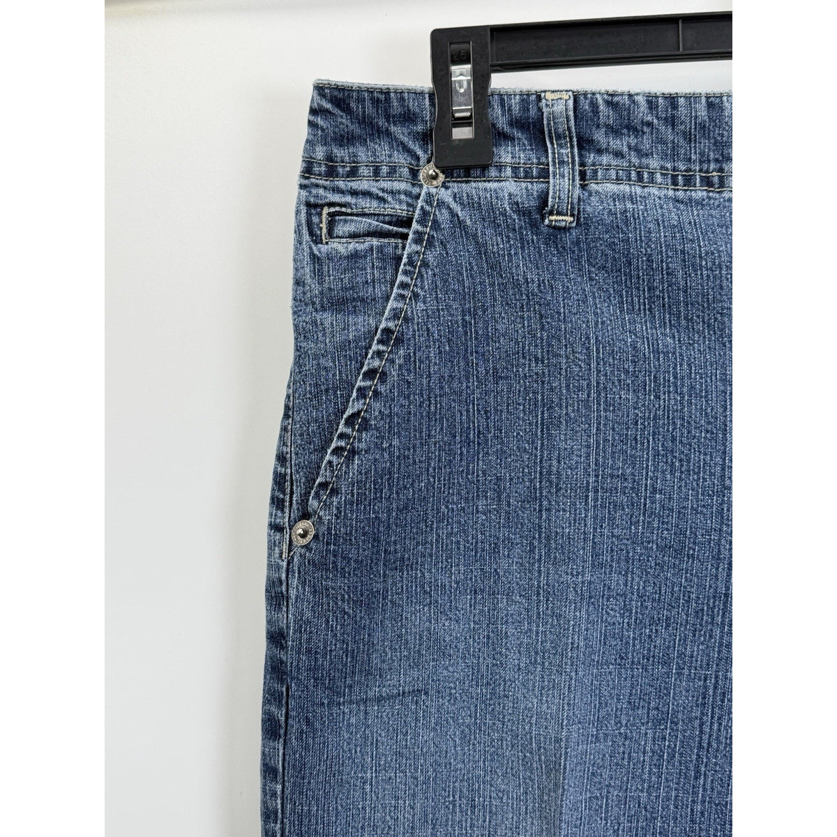 Gloria Vanderbilt Women’s Jeans Size 12 Blue Stretch Denim Straight Leg Classic