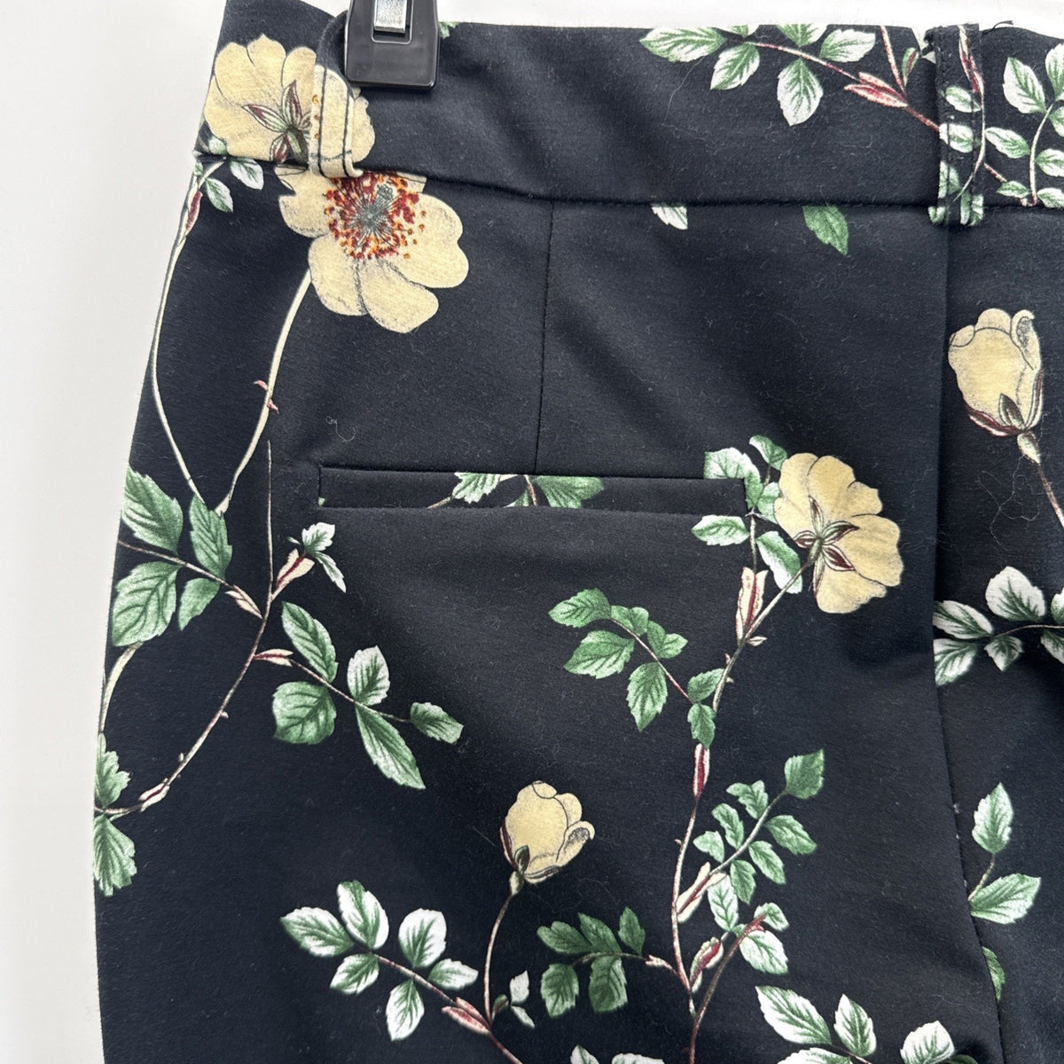 Black Tape Womens Medium Black Floral Dress Pants Ankle Length Stretch Slacks