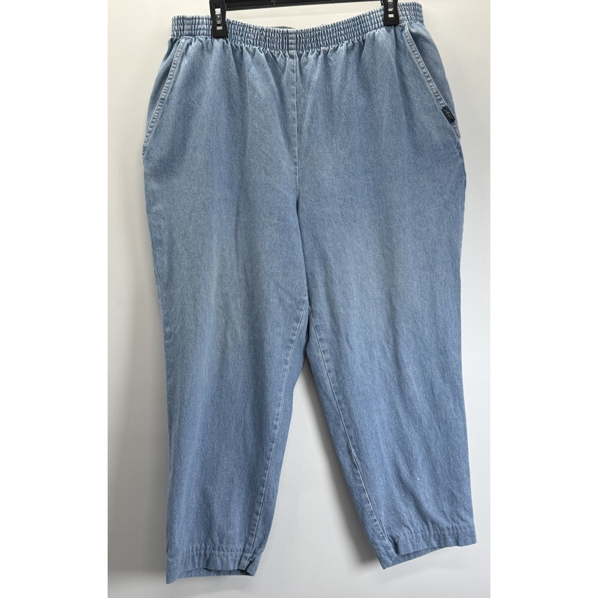 Chic Classic Collection Jeans Womens 18W Petite Pull On Denim Straight Leg Flaw