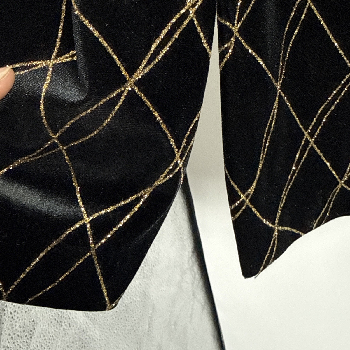 J.B.S. LTD. Size 12 Vintage Velvet Metallic Grid Open Front Jacket Black/Gold