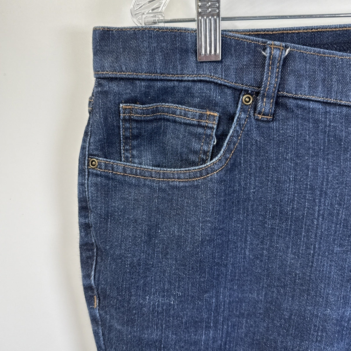 D& Co denim + company Crop Jeans Womens Size 18WP 5 pocket Zip button closure