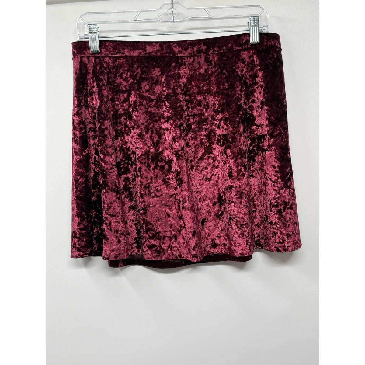 Express Burgundy Crushed Velvet Mini Skirt M Whimsigoth Gothic Romantic Stretch