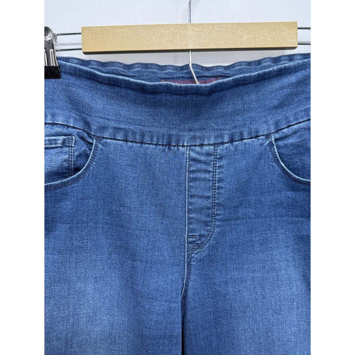 Gloria Vanderbilt Women's Pull On Stretch Straight Blue Denim Jeans 12