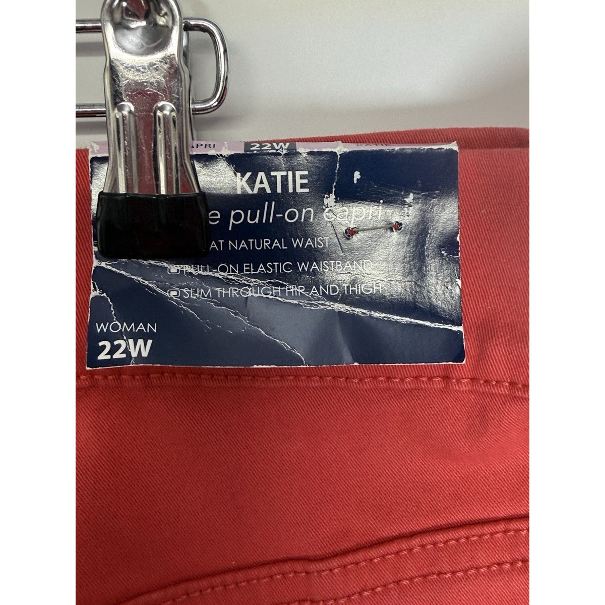 Bandolino Red Pull On Capri Pants Women’s Size 22W Stretch Mid Rise