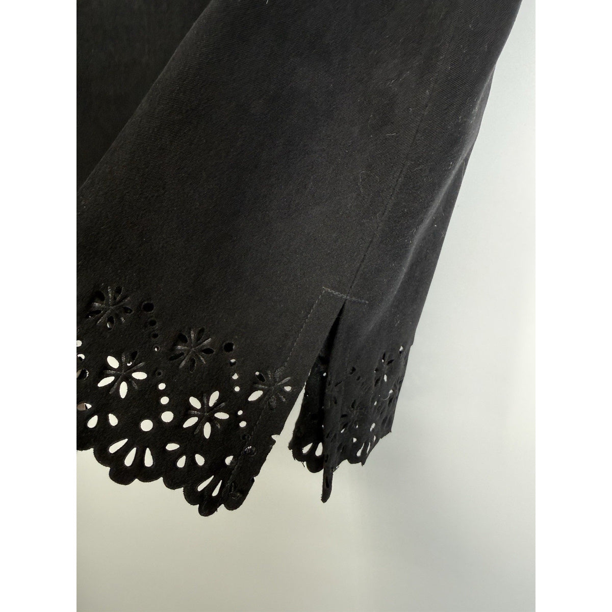 Venezia Jeans Black Skirt Womens Plus Sz 22 Eyelet Hem Back Zip Knee Length 21”