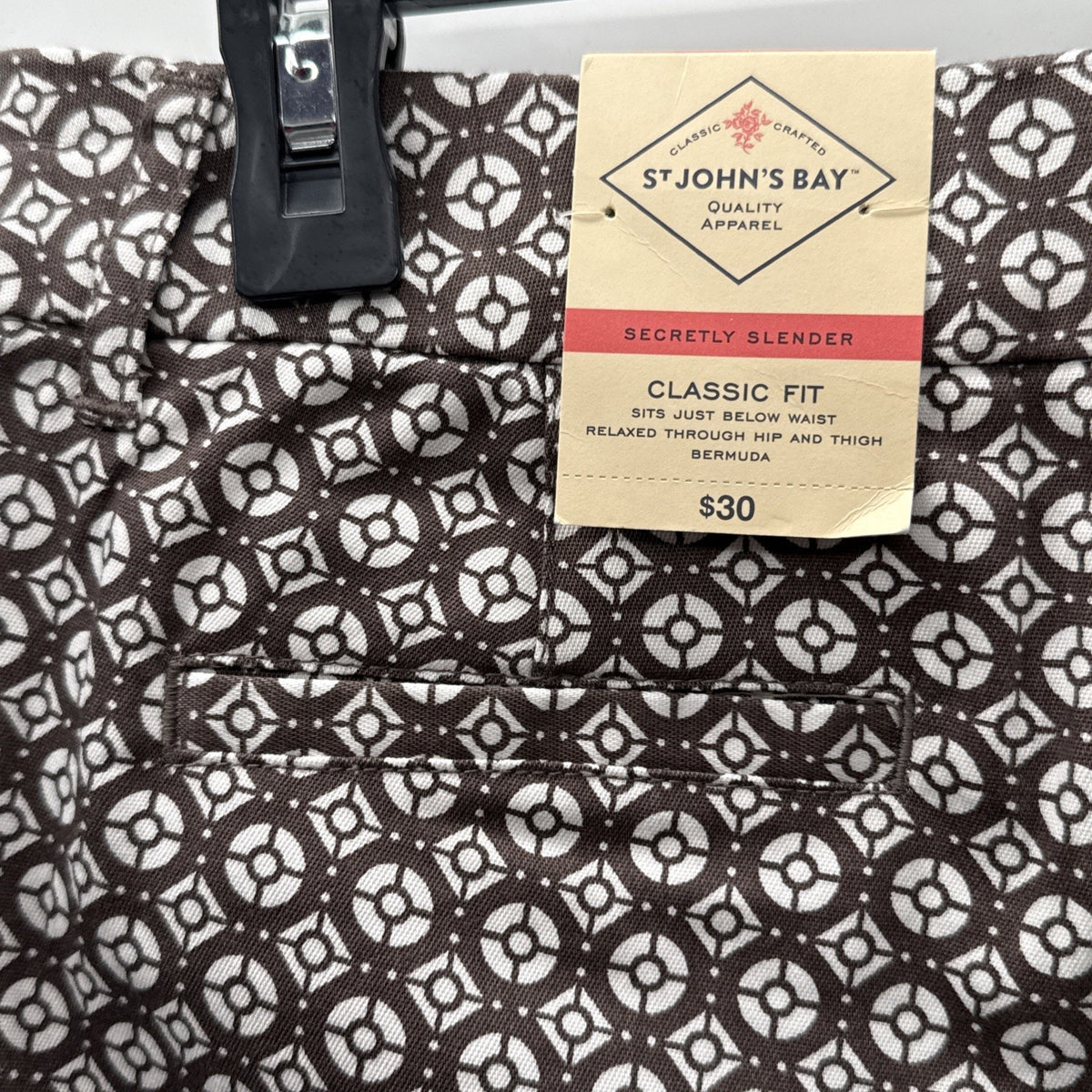 Women’s ST JOHN’S BAY Secretly SLENDER Classic Fit Bermuda Shorts Size 6