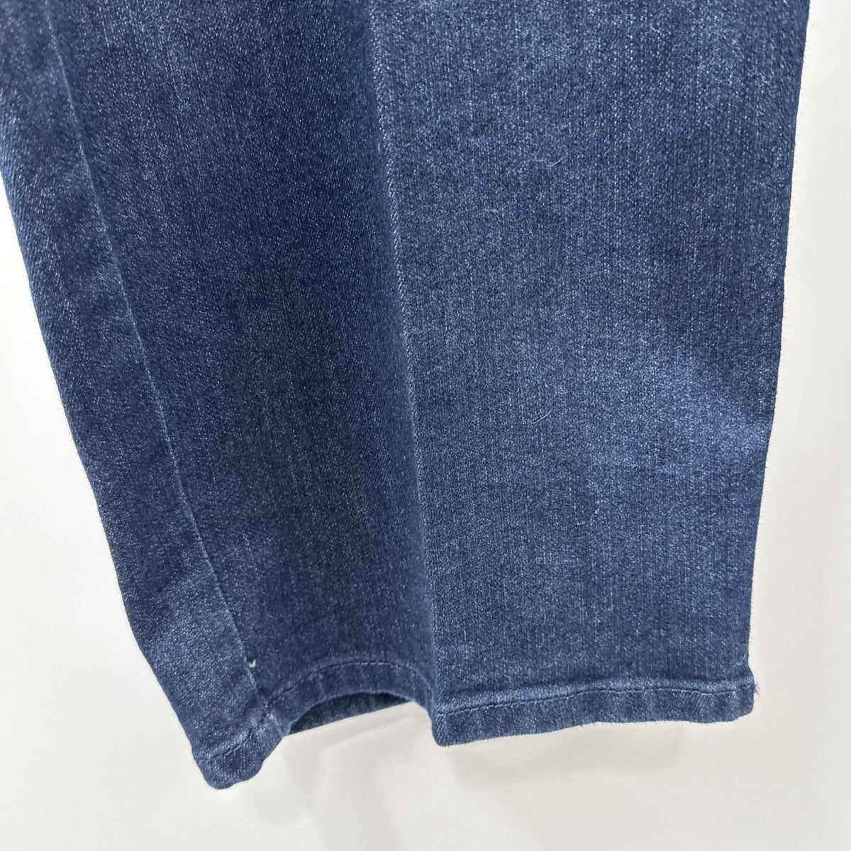Terra &Sky Jeans Women’s 24W, 5 Pocket Dark Wash Casual Stretch
