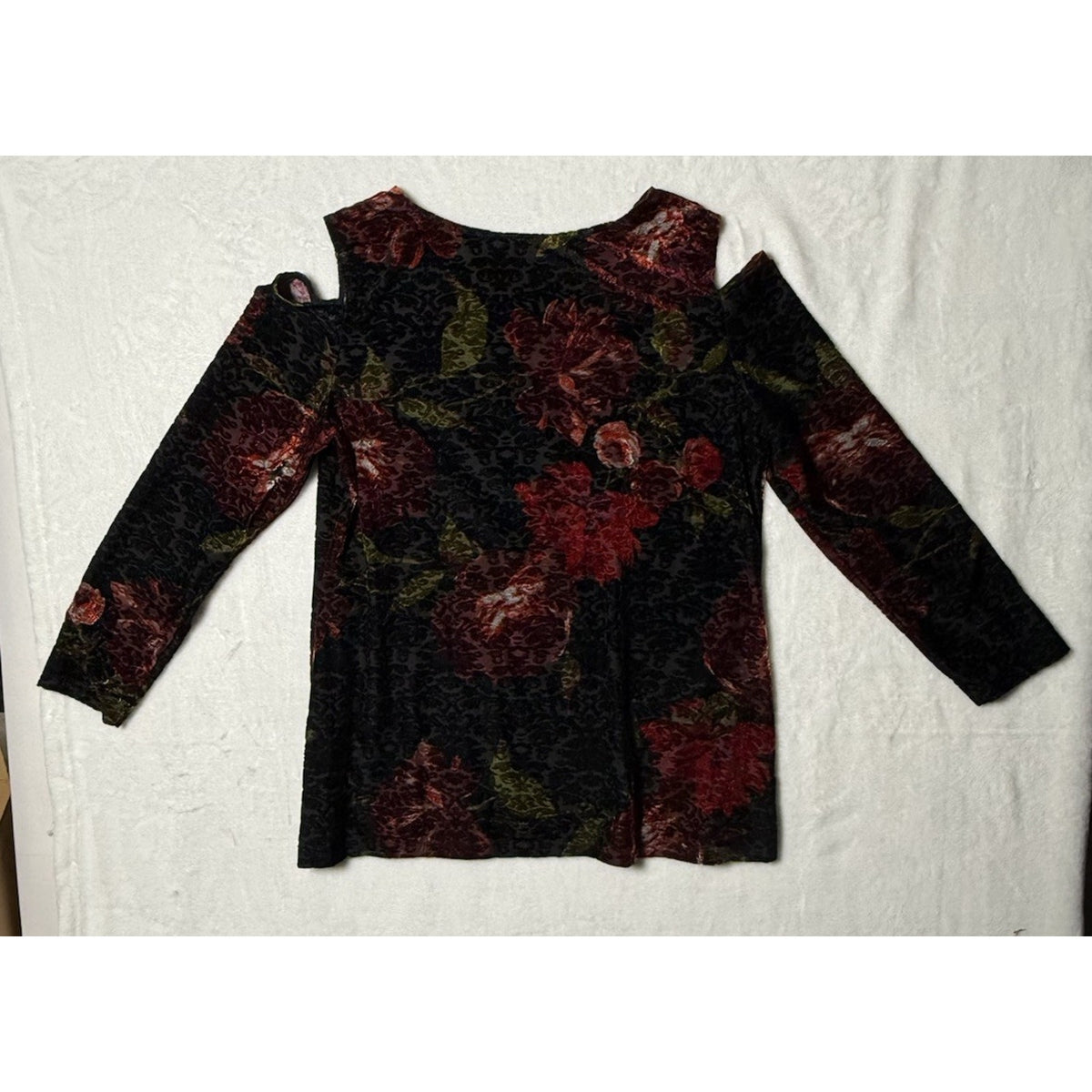 Metrostyle XL Whimsy Goth Velvet Burnout Floral Cold Shoulder Top Dark Romantic
