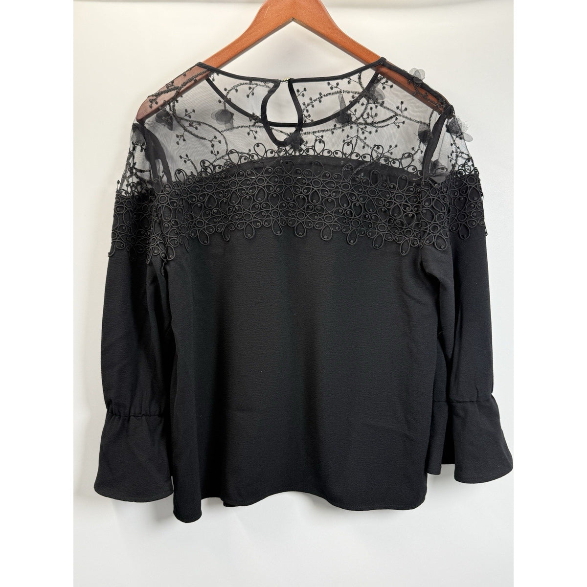 Marc New York Andrew Marc Black Lace Mesh Blouse Women’s L Bell Sleeve Romantic