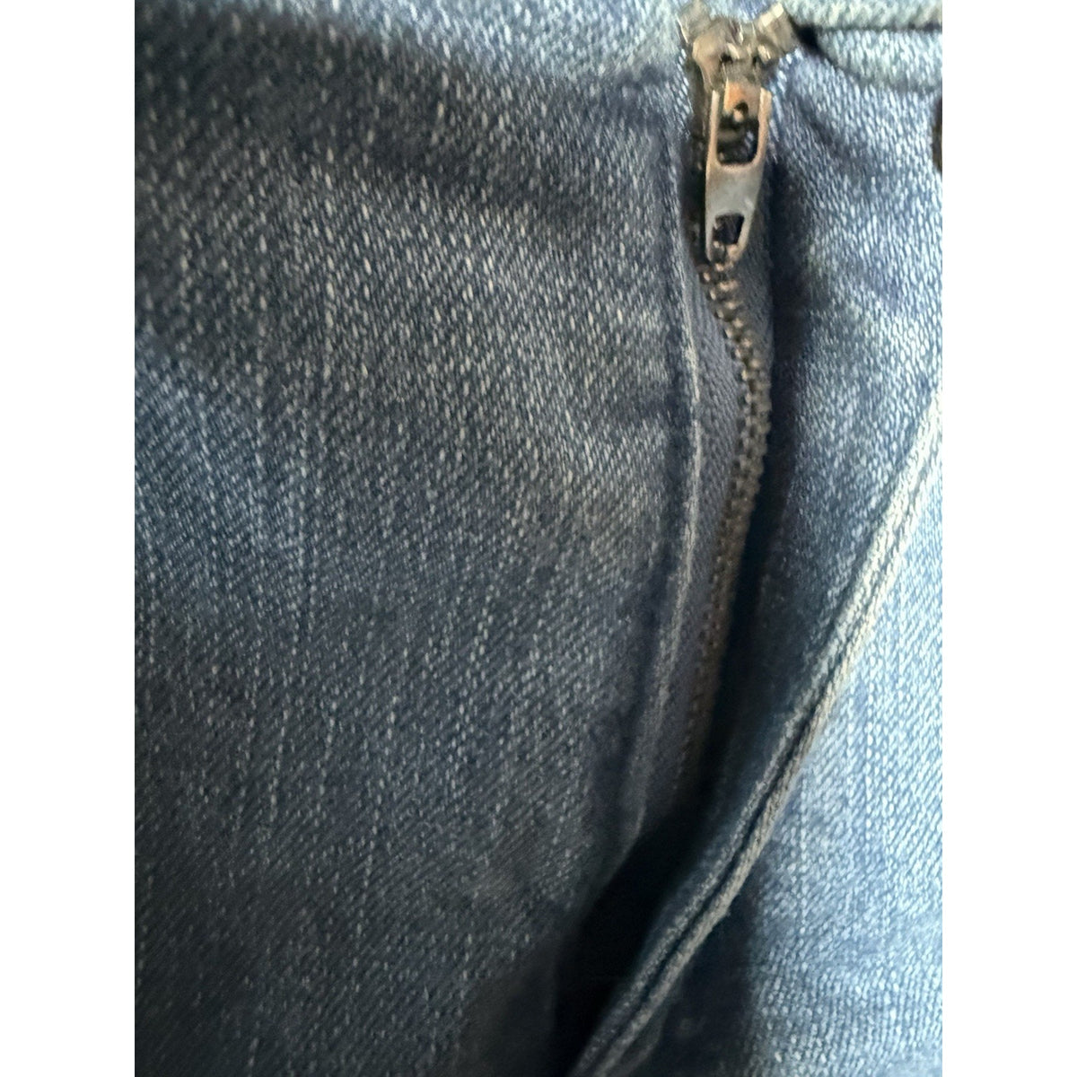 D&Co Denim Company Women’s Jeans Size 10 Bootcut Rhinestone Studded Pockets