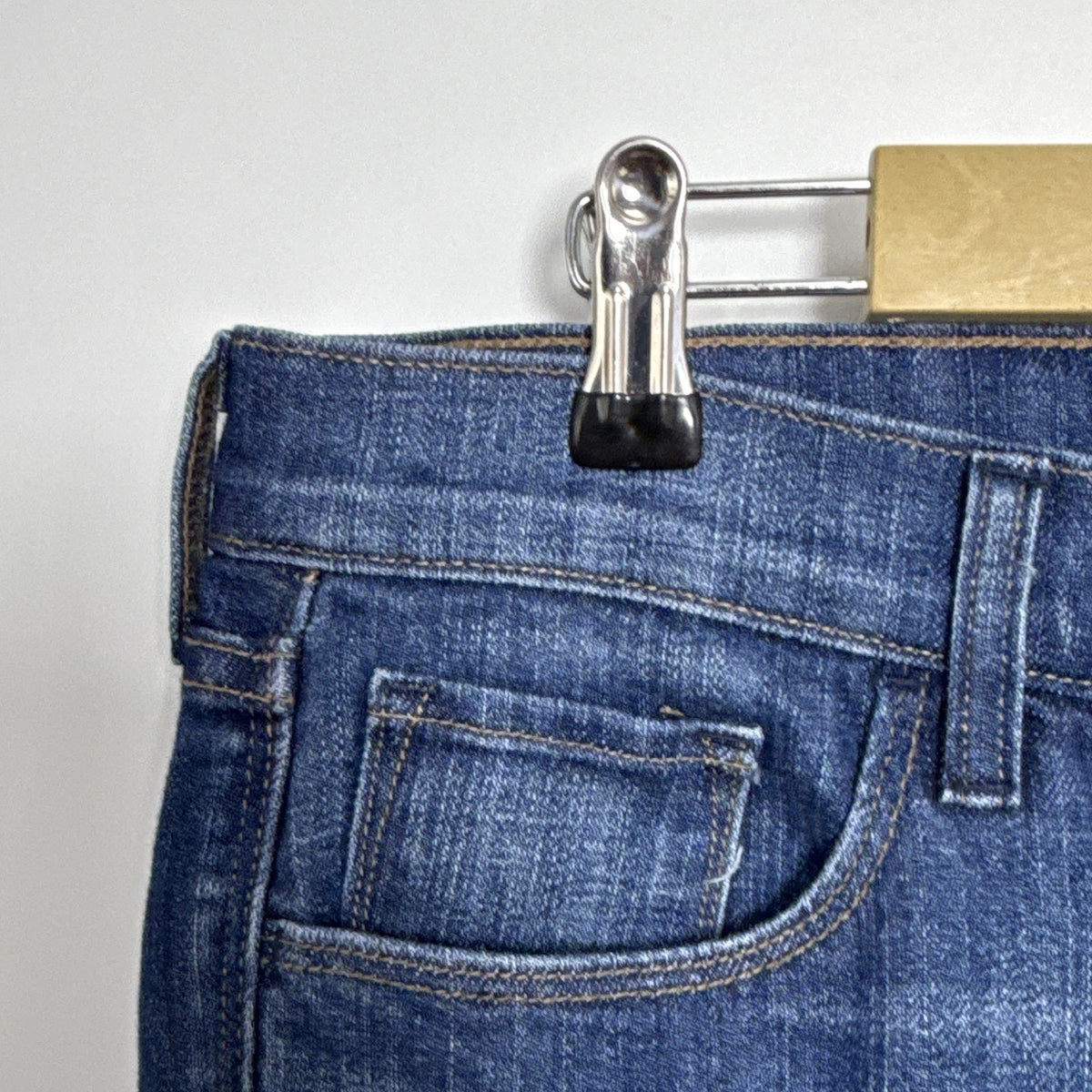 Old Navy The Flirt Women’s 14 Blue Denim Bermuda Shorts Medium Wash Pockets