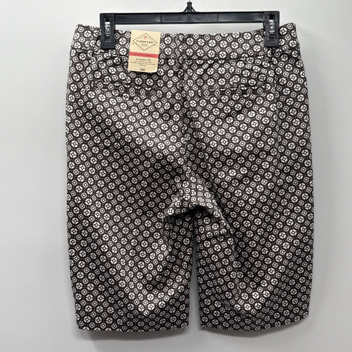 Women’s ST JOHN’S BAY Secretly SLENDER Classic Fit Bermuda Shorts Size 6
