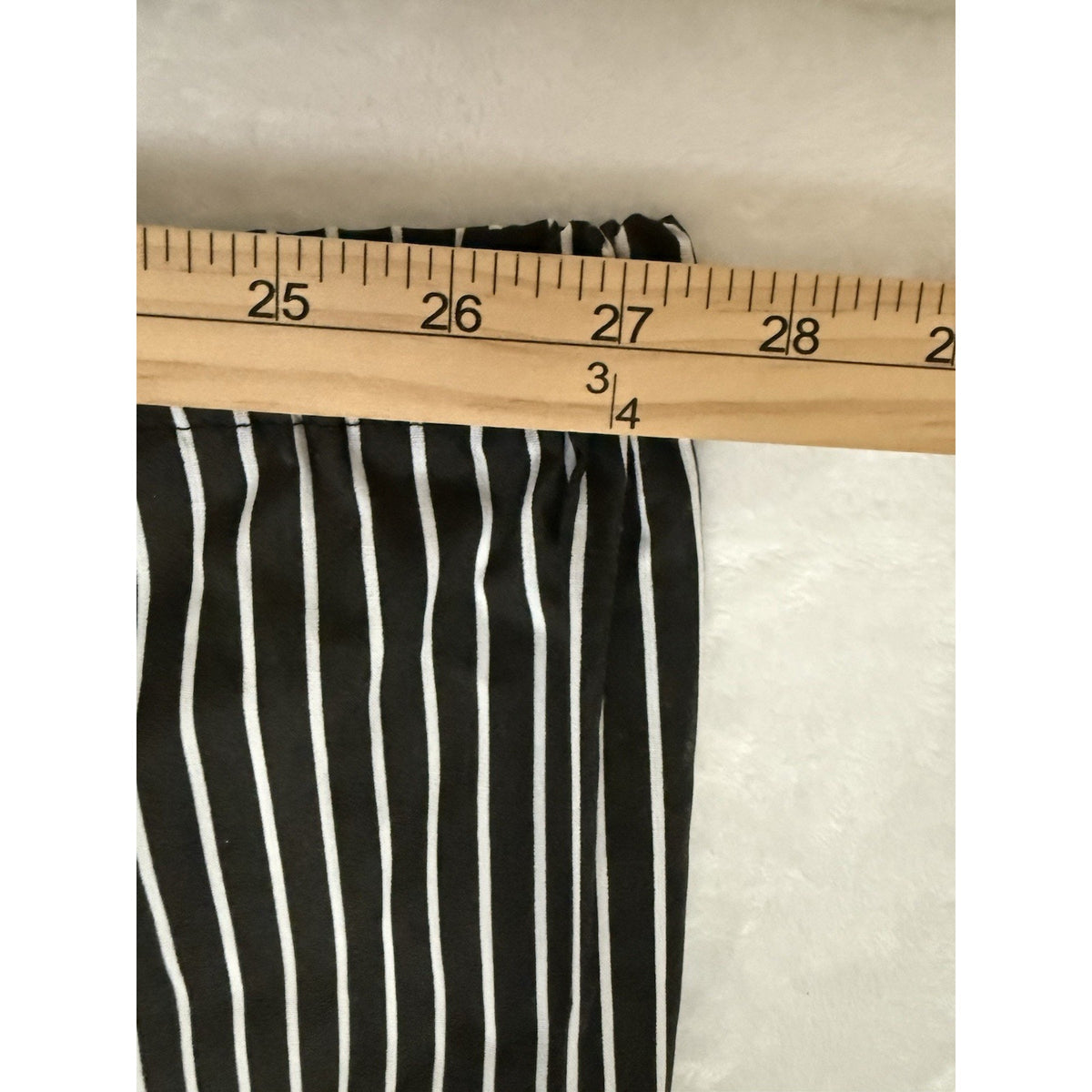 FUN Men's Gangster Black/White Pinstripe Costume Outfit w/ Tie 5X Polyester