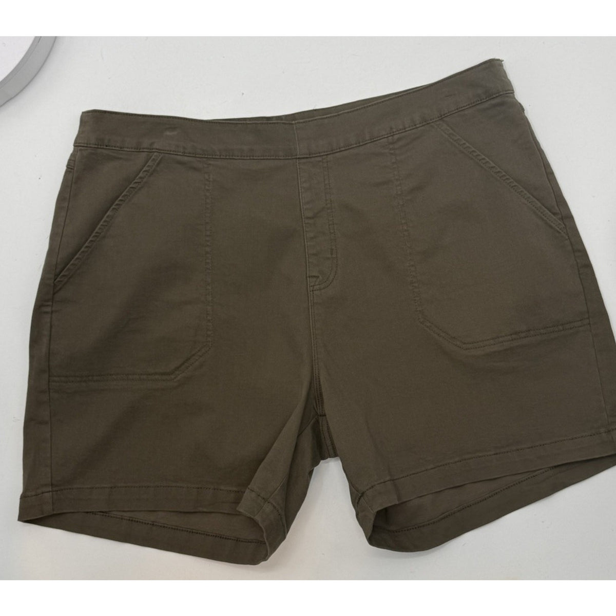 Nautica Jeans Womens XXL Olive Green Pull On Stretch Shorts Cotton Blend Pockets