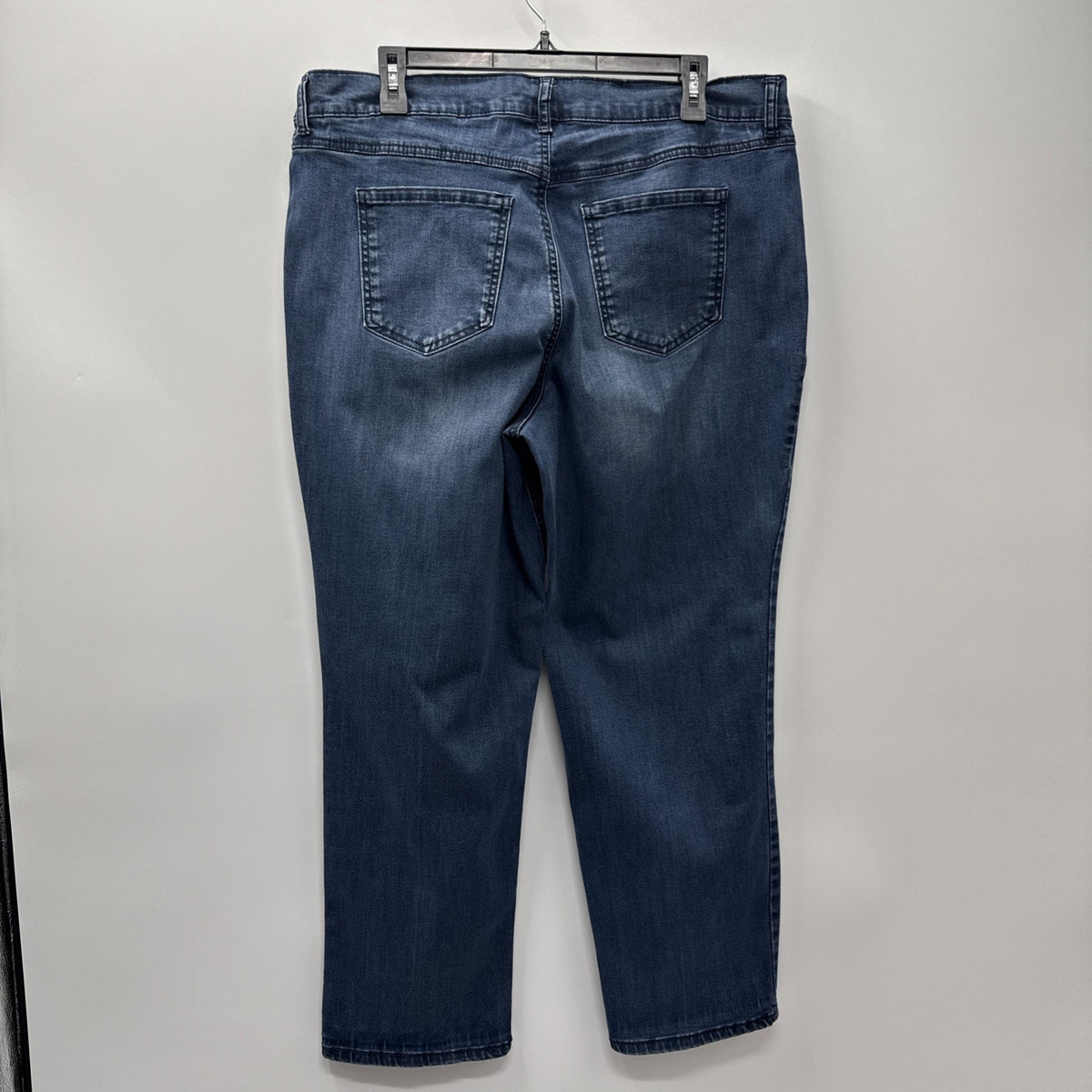 Terra& Sky Jeans Women’s Sz 18W Straight Leg 5 Pocket Med Wash Casual Pants