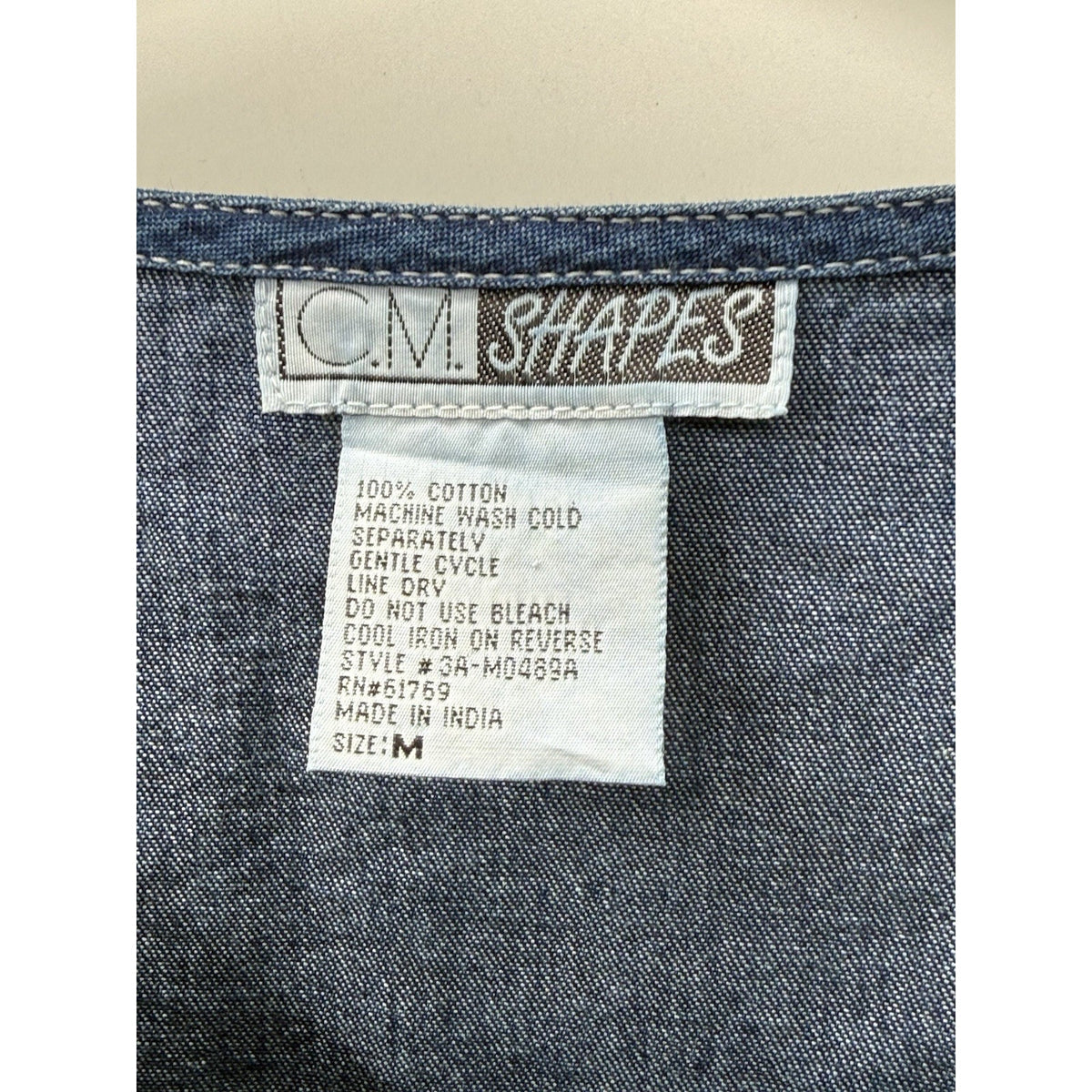 CM Shapes Womens M Blue Chambray Denim Floral Button Front Shirt 100% Cotton