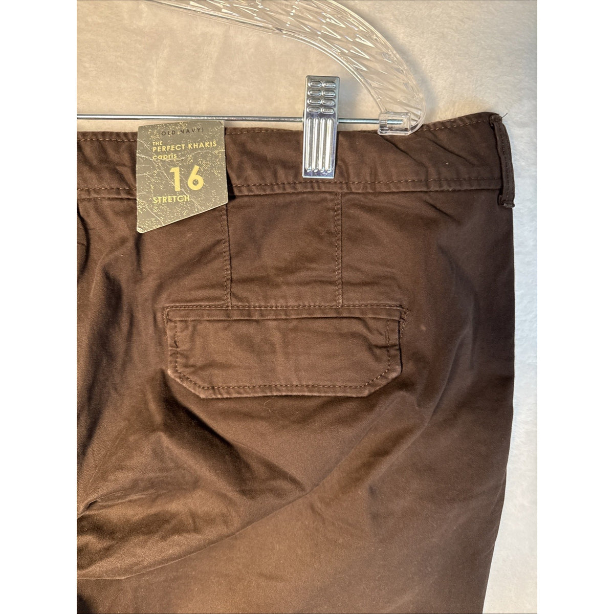 Old Navy Women Perfect Khaki Capris Pants Chocolate Brown Size 16 Casual